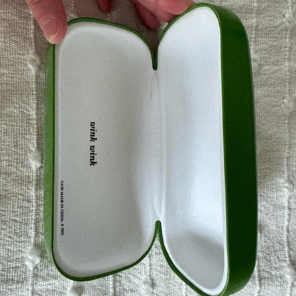 Kate spade green sunglass or glasses case holder - Picture 3 of 4